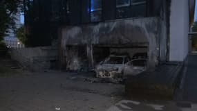 Le 29 juin dernier, un groupe d'émeutiers avaient incendié les locaux de la mairie de Mons-en-Barœul après s'y être introduits.  
