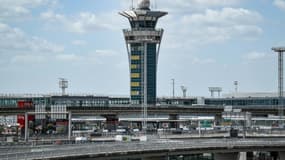 La tour de contrôle de l'aéroport de Paris-Orly, le 22 juin 2020