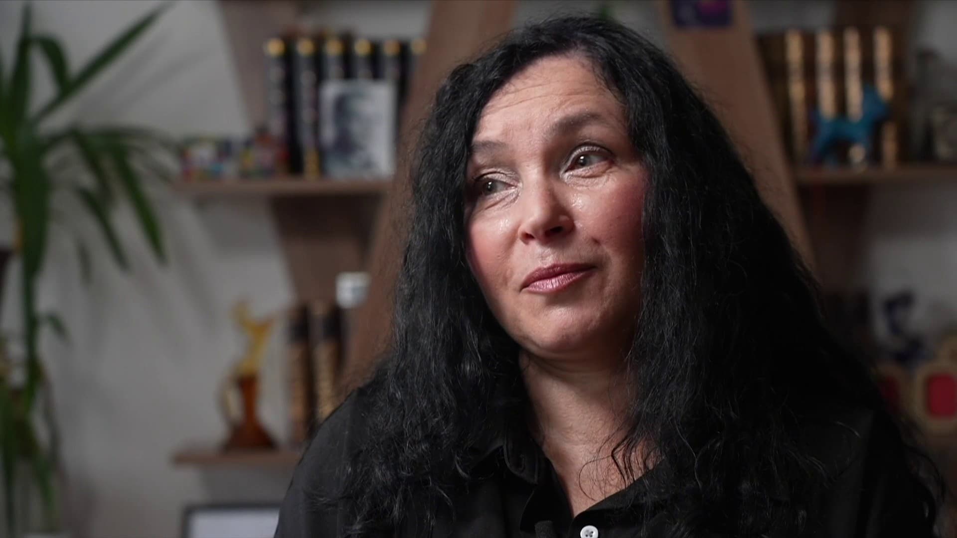 "IL FAUT FAIRE QUELQUE CHOSE": LA FILLE DE BOUALEM SANSAL DÉNONCE UNE "CONDAMNATION À MORT"