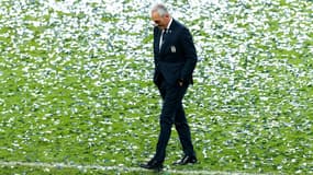 Gabriele Gravina seul, sur la pelouse de Wembley, le 12 juillet 2021, soir du sacre européen de l'Italie
