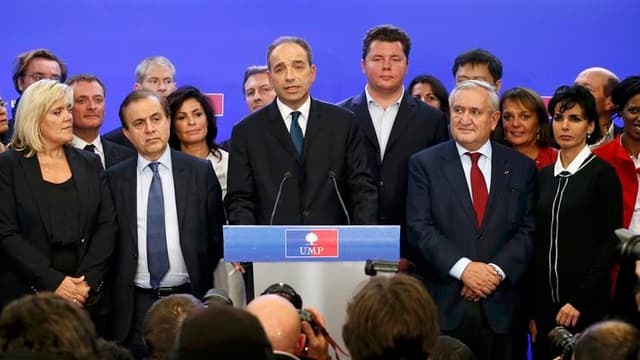 La confusion est totale lundi au sein de l'UMP, principal parti d'opposition français, dans l'attente d'une éventuelle proclamation du résultat de l'élection du président. Les deux rivaux, Jean-François Copé et François Fillon, se sont déclarés tous deux