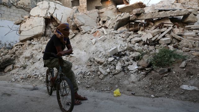 Combattant syrien soutenu par la Turquie dans la région d'Al-Bab, dans le nord-est de la Syrie, le 6 août 2019