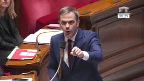 "Vous luttez contre l'extrême droite? Alors arrêtez de la faire monter!": Olivier Véran répond au député LFI, Gabriel Amard