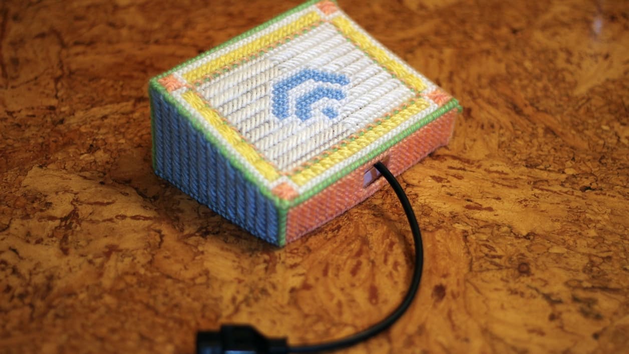 Le modem WiFi qui permet de connecter la console à Internet. Le modem WiFi qui permet de connecter la console à Internet.