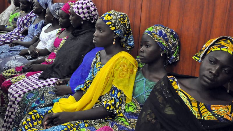 Quelques unes des 57 lycéennes capturées par Boko Haram et ayant réussi à s'échapper, le 2 juin 2014.
