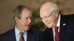 George W. Bush et Dick Cheney en 2015. 