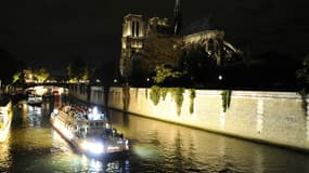 Un policier a sauté dans la Seine pour sauver une jeune femme.