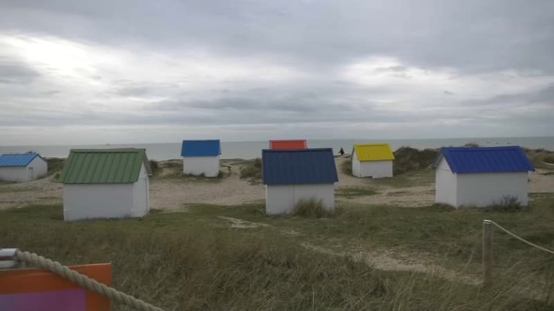 Manche: les dunes de Gouville-sur-Mer menacées par l'érosion, le tourisme pointé du doigt