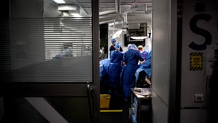 Equipe médicale au travail à l'hôpital Foch. (Photo d'illustration)