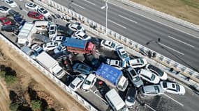 Les véhicules victimes de la collision en Chine, le 28 décembre 2022