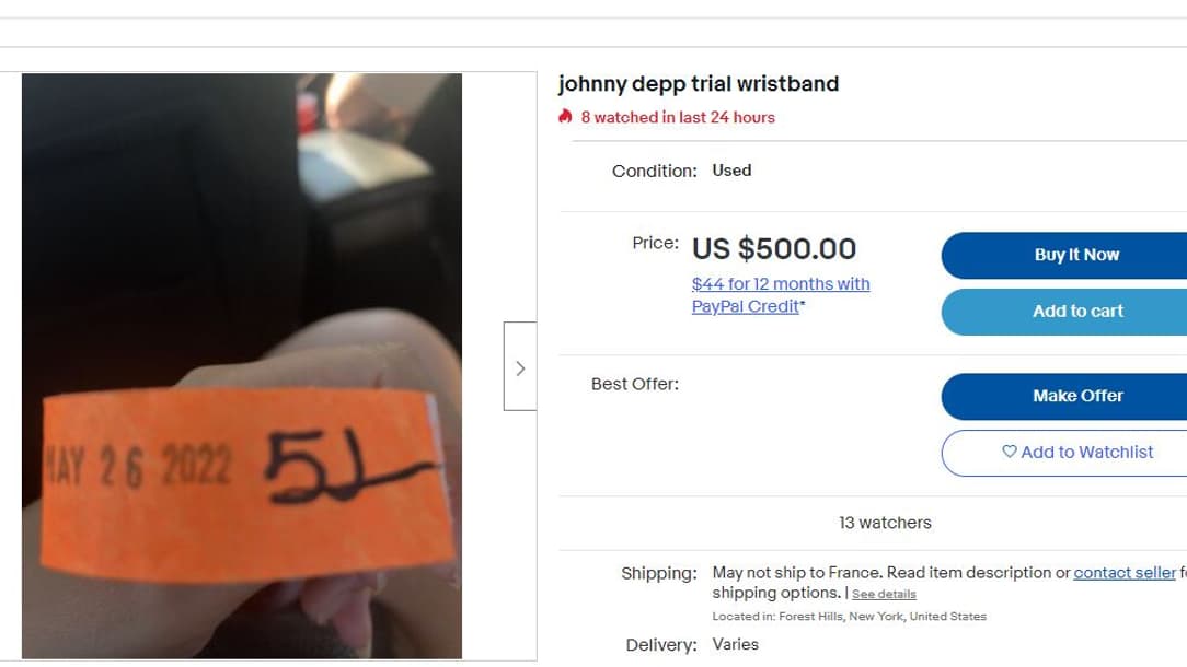 Une annonce sur eBay pour un bracelet d'accès au procès Depp-Heard en Virginie. Une annonce sur eBay pour un bracelet d'accès au procès Depp-Heard en Virginie.