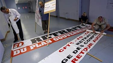 Dans les locaux de Force ouvrière à Marseille, préparatifs des manifestations prévues jeudi, jour de grève nationale contre la réforme des retraites. Le degré de mobilisation dans toute la France, où sont annoncés plus de défilés que le 7 septembre, sera
