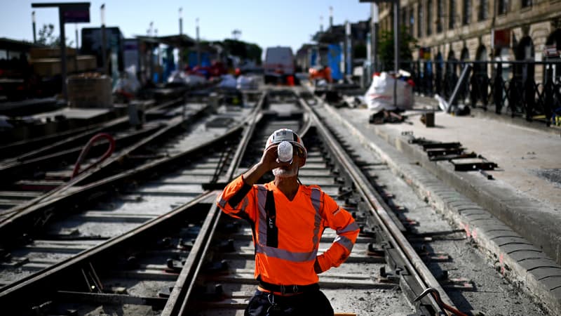 "La cabine est climatisée? Qui apporte l'eau qui est dans votre frigo?": comment les inspecteurs du travail sillonnent les usines et les chantiers pour contrôler les conditions de travail des ouvriers face à la canicule