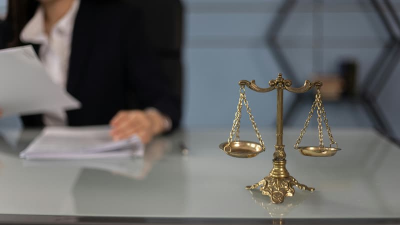 Une facture de 162.000 dollars la journée: il a beau être milliardaire, le fils du "banquier le plus riche du monde" conteste en justice les frais que lui fait payer son avocat