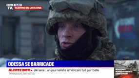 "Nous tiendrons le temps qu'il faudra": ce soldat ukrainien à Odessa, premier port d'Ukraine, témoigne