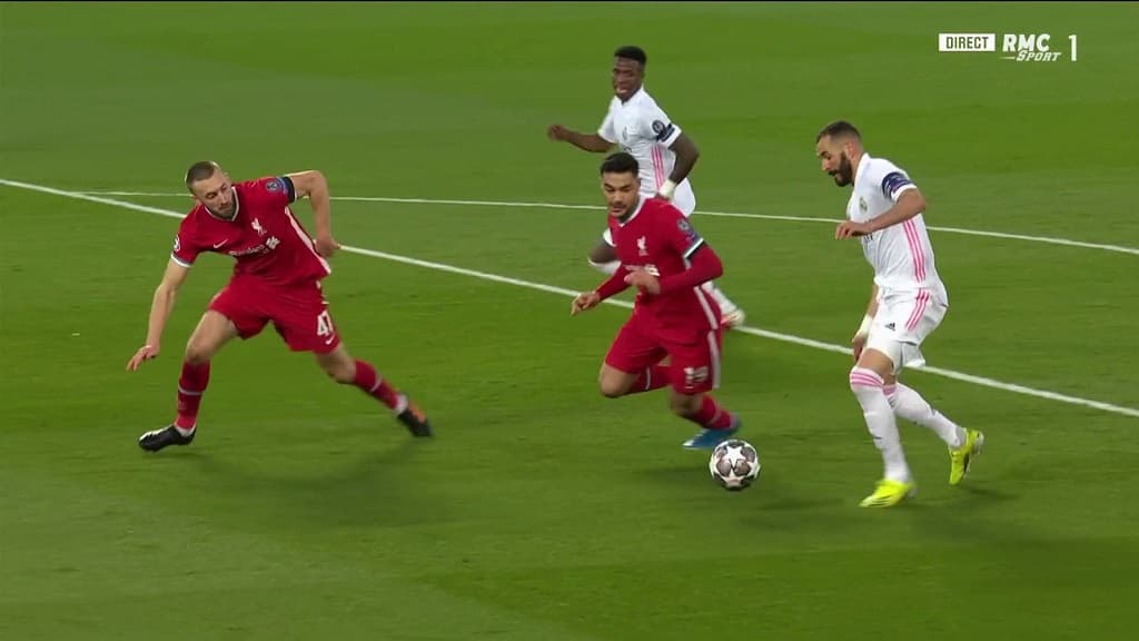 L'action sublime de Benzema L'action sublime de Benzema