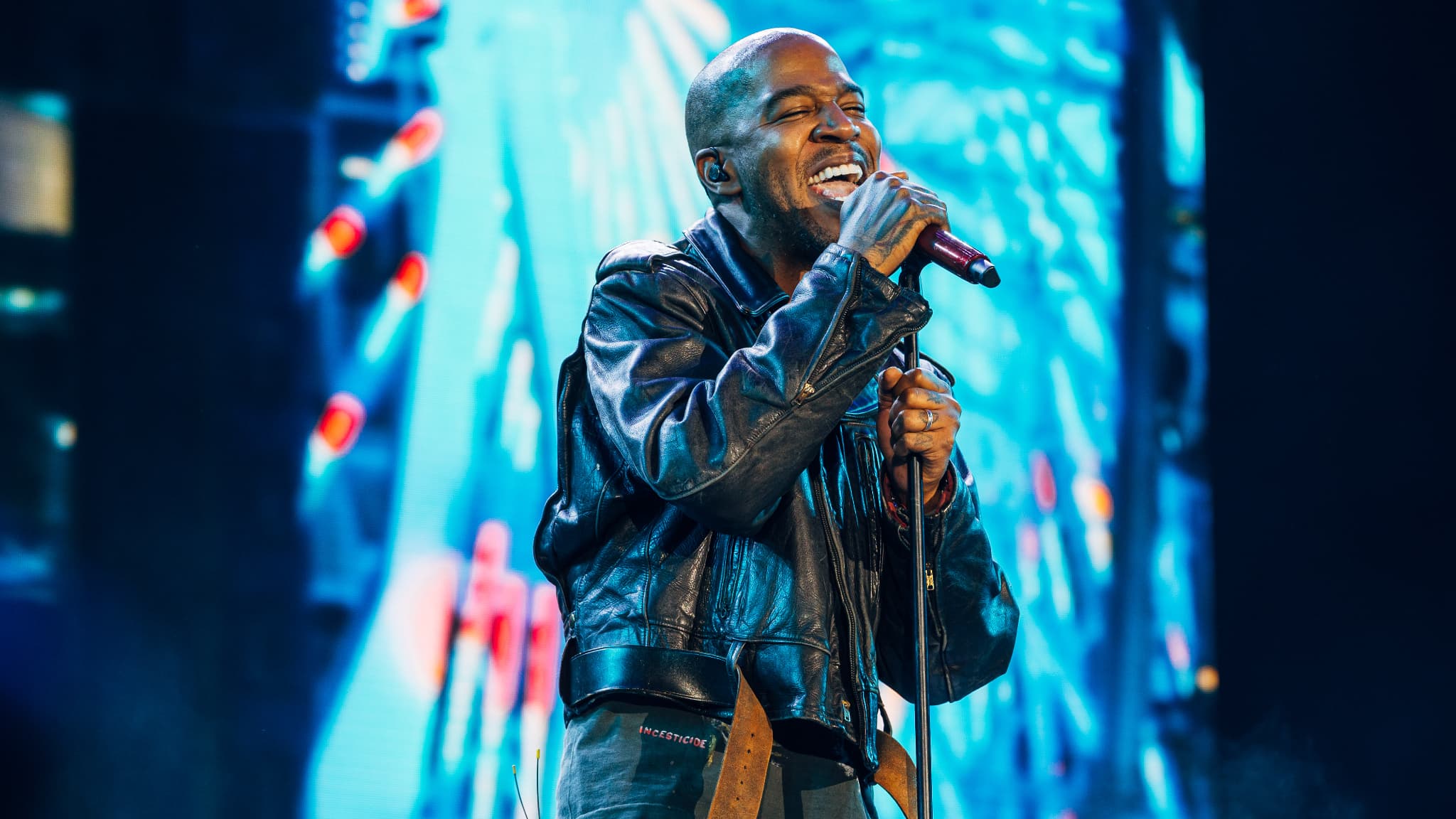 "JE DOIS ME RETIRER": KID CUDI MET ENTRE PARENTHÈSE SA CARRIÈRE MUSICALE