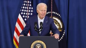 Joe Biden réagit aux tirs qui ont visé son adversaire DOnald Trump lors d'un meeting de campagne, le samedi 13 juillet.
