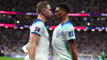 Jordan Henderson et Jude Bellingham avec l'Angleterre, en huitième de finale de la Coupe du monde 2022