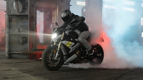 La sportive S 1000 RR "se positionne en leader du segment hypersport en France