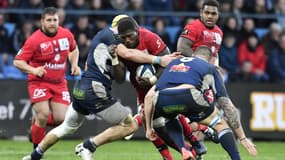 Patrick Sobela avec le ballon lors du match Lyon-Agen en Top 14, le 4 janvier 2020