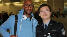 Une photo de Nicolas Anelka à son arrivée postée sur Twitter par un employé de l'aéroport de Shanghai