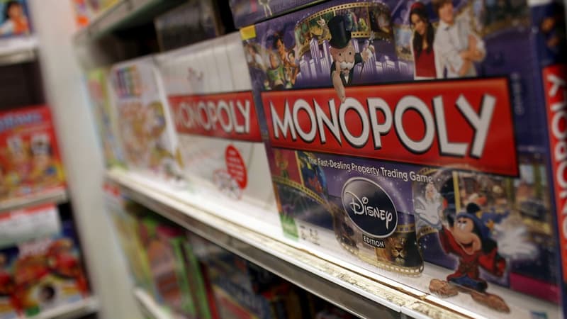 Hasbro produit, notamment, le Monopoly.