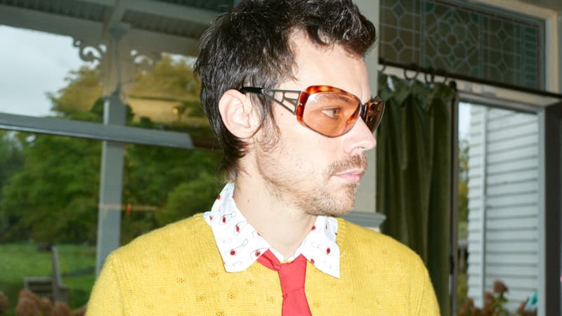 "Opaque", "étrange" ou "audacieux": que vaut le nouvel album de Harry Styles, "Kiss All the Time. Disco, Occasionally"?