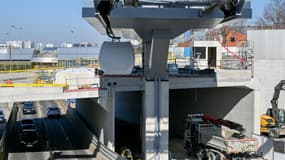 Le téléphérique C1, toujours en chantier, sera inauguré le 13 décembre 2025.