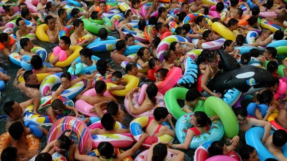 Les piscines sont prises d'assaut.