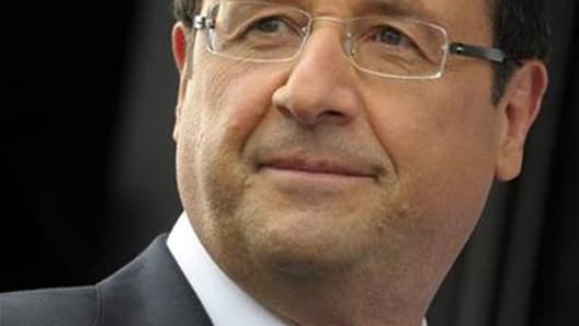 François Hollande n'a passé que quelques heures ce week-end dans son fief corrézien, autre signe qu'il est peut-être en train de signer la fin de la présidence "normale" et en quête d'un ton nouveau face aux difficultés du moment. /Photo prise le 10 juill
