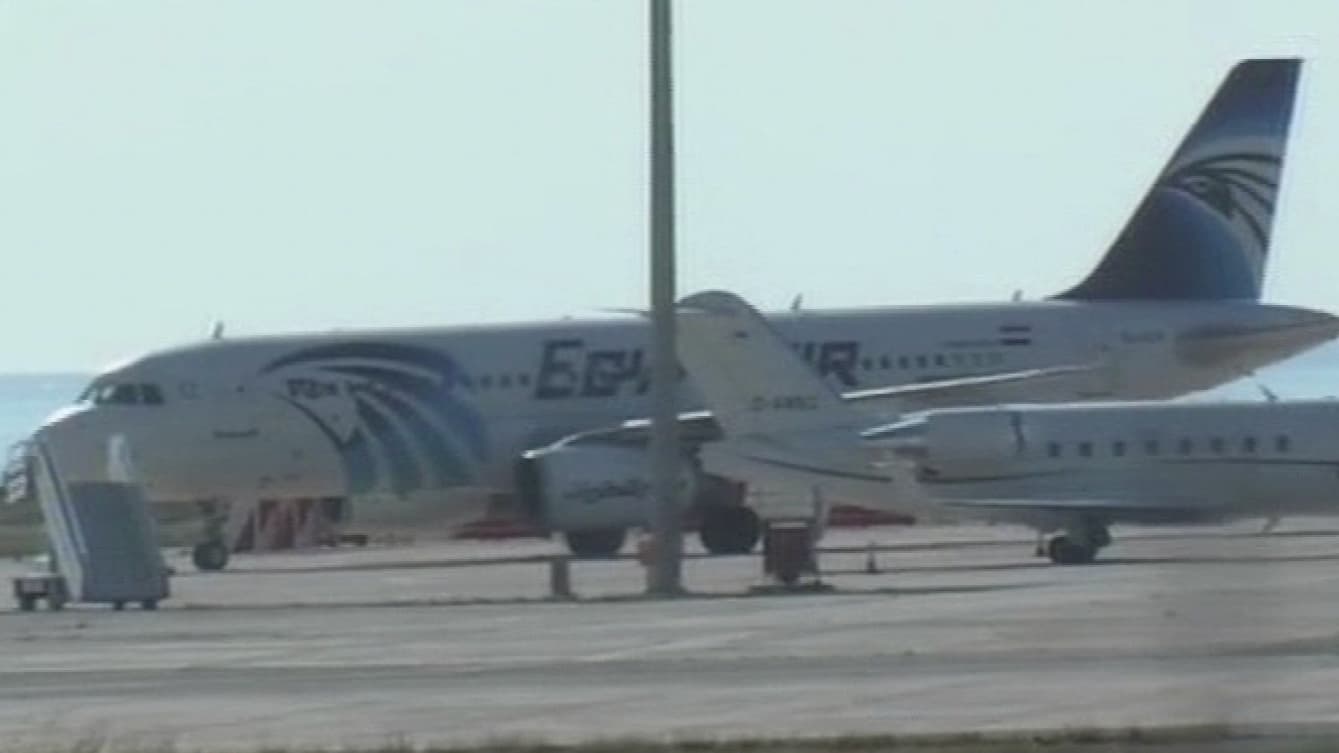 Avion d'EgyptAir détourné le 29 mars. Avion d'EgyptAir détourné le 29 mars.