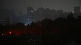 Kiev a été victime d'une coupure d'électricité à la suite de frappes de drones et de missiles russes sur la capitale le 10 octobre 2025.