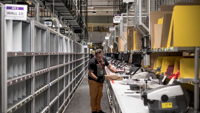 "Notre salaire d'entrée s'élève désormais à plus de 2.000 euros bruts par mois":  jusqu'à 3,9% d'augmentation selon l'ancienneté chez Amazon