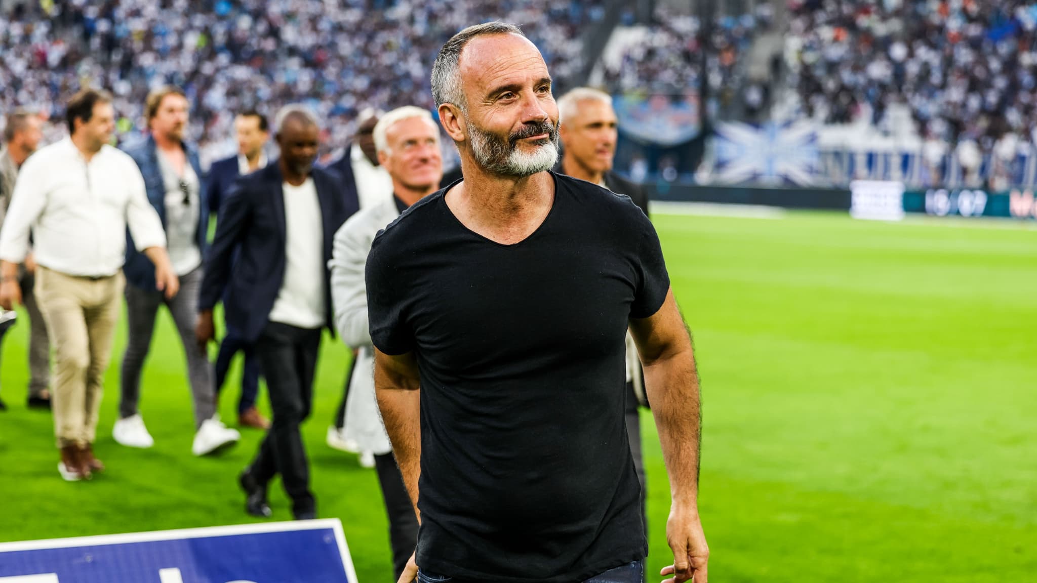 "On est les cons de la soirée": le dépit d'Éric Di Meco après l'élimination cauchemardesque de l'OM en... Kép