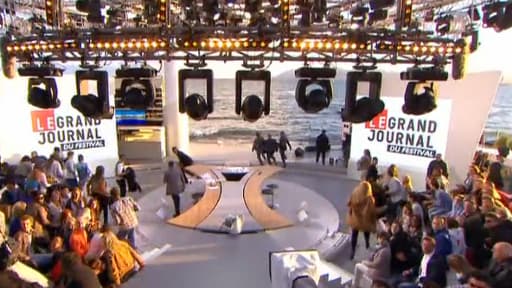 Le public et l'équipe du Grand Journal, paniqués, avaient fuit le plateau.
