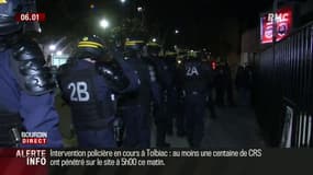 Universités: intervention des CRS à Tolbiac, à Paris, pour lever le blocage du site
