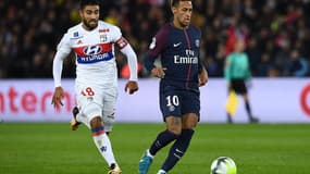 Nabil Fékir (à gauche) et Neymar (à droite) seront de nouveau face à face dimanche au Parc OL.