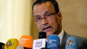 L'émissaire de l'ONU au Yémen Ismaïl Ould Cheikh Ahmed lors d'une conférence de presse à l'aéroport de Sanaa, le 7 novembre 2016