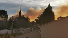 Un incendie se déclare à Mouriès, dans les Bouches-du-Rhône, ce samedi 4 février.