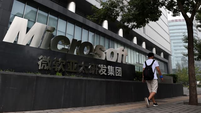 Qualcomm va s'acquitter de la plus forte amende jamais payée par une firme étrangère ou chinoise. Microsoft est aussi dans le collimateur des autorités chinoises à cause de sa domination dans les systèmes d'exploitation pour PC.