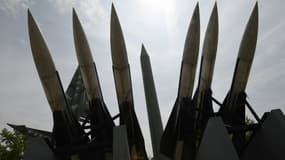Des répliques de missiles sud et nord-coréens dans un musée à Séoul.