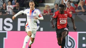 Maxence Caqueret avec l'OL face à Rennes lors d'un match de Ligue 1, le 18 août 2024.