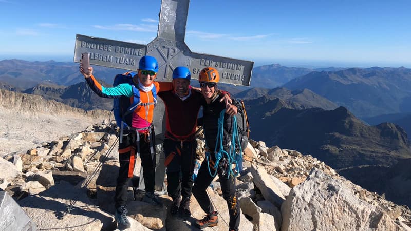 Acte de vandalisme, enquête et émoi... Le mystère plane sur le toit des Pyrénées après la disparition de la croix de l'Aneto