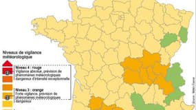 ALERTE ORANGE À LA CANICULE DANS DOUZE DÉPARTEMENTS