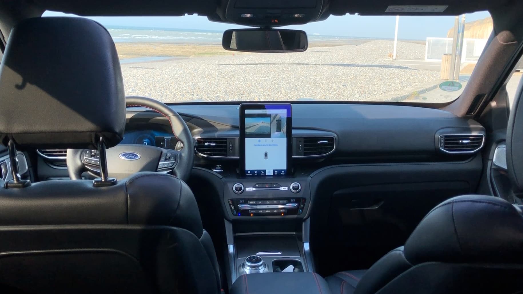 A l'intérieur du Ford Explorer