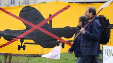 Le groupe Vinci n'envisage pas du tout de renoncer à la construction de l'aéroport nantais de Notre-dame-des-landes - Vendredi 5 février 2016