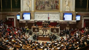 Le Premier ministre Sébastien Lecornu s'adresse aux députés à l'Assemblée nationale, le 14 octobre 2025 à Paris
