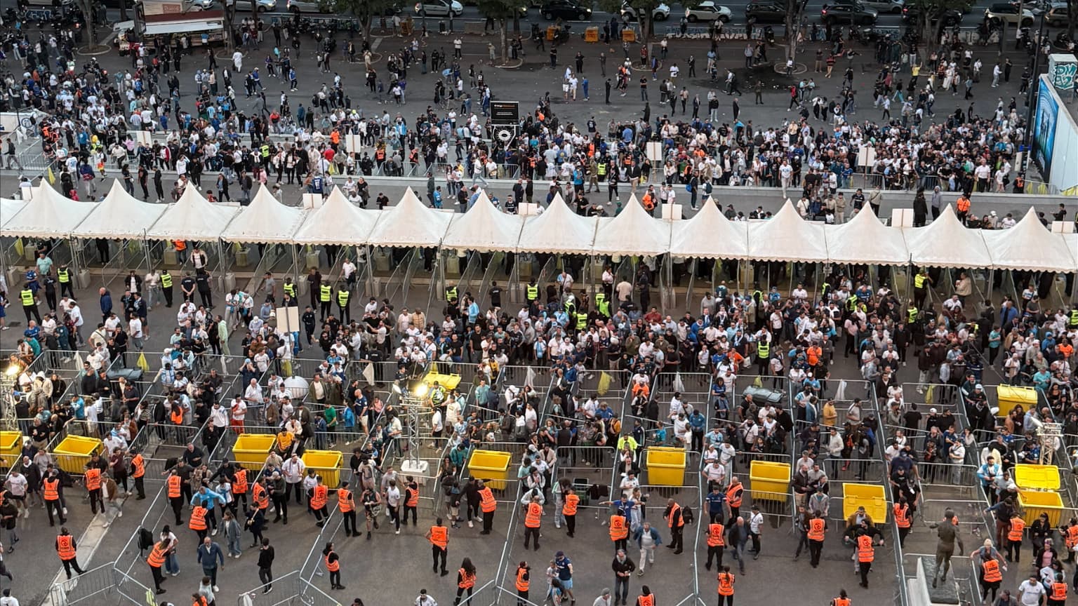 L'accès principal du Vélodrome avant le match OM-PSG - le 22/09/2025