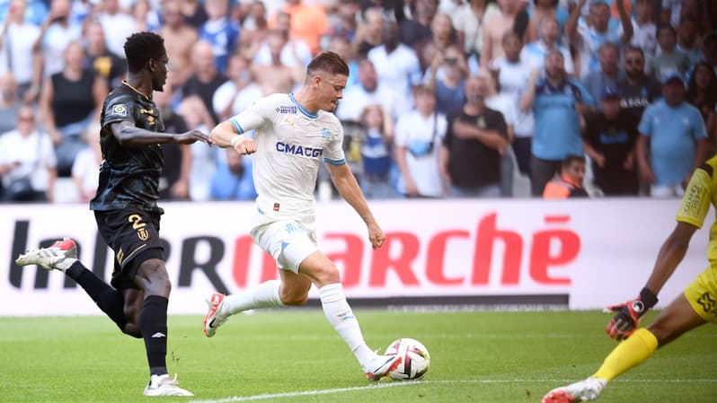 Vitinha en plein frappe lors d'OM-Reims, 12 août 2023